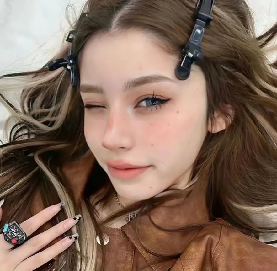 缺席